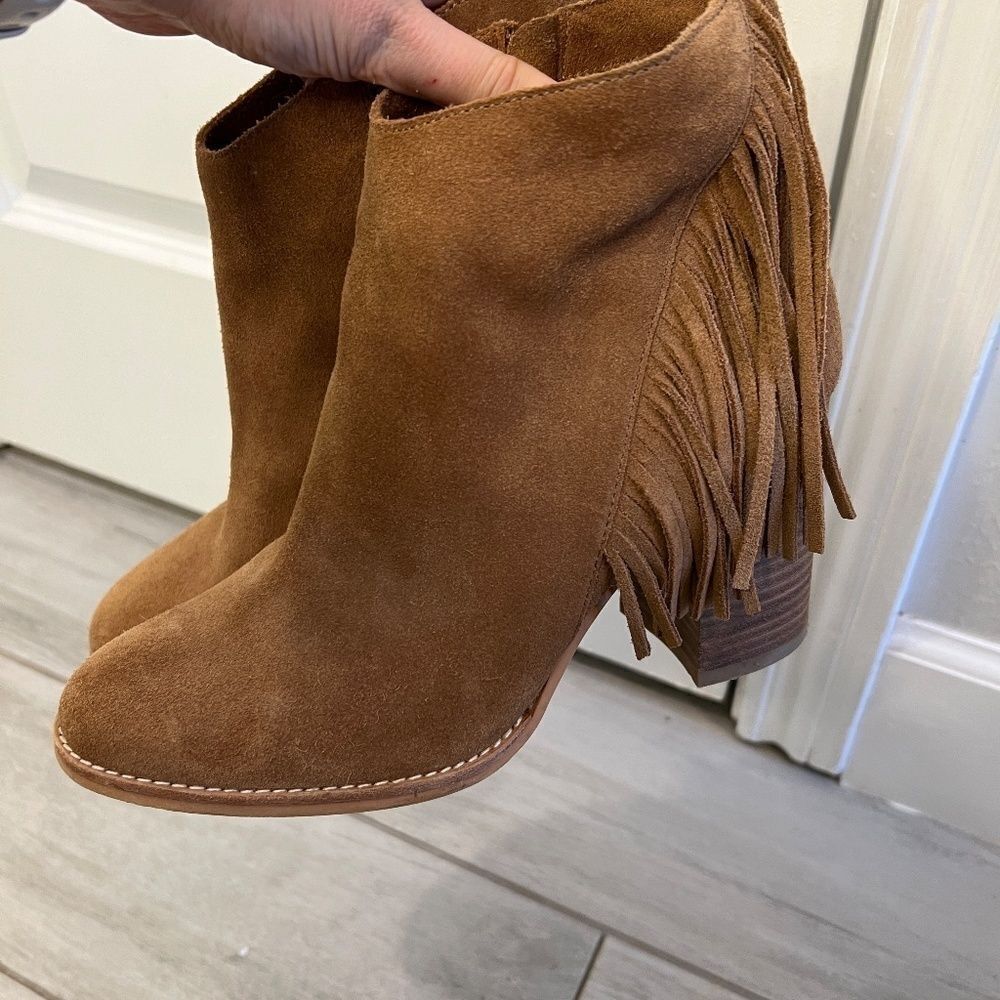 Arturo Chiang Reiden Fringe Ankle Boot, Brown Suede Size 8.5 - Picture 3 of 10
